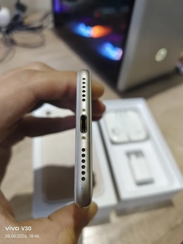 iPhone 7 32Gb Gold полный комплект — фото 4