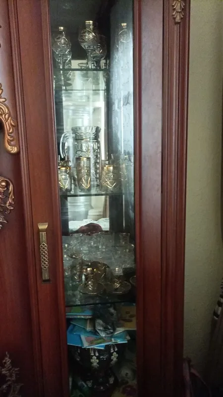 Сотилади стенка состоянаси яхши