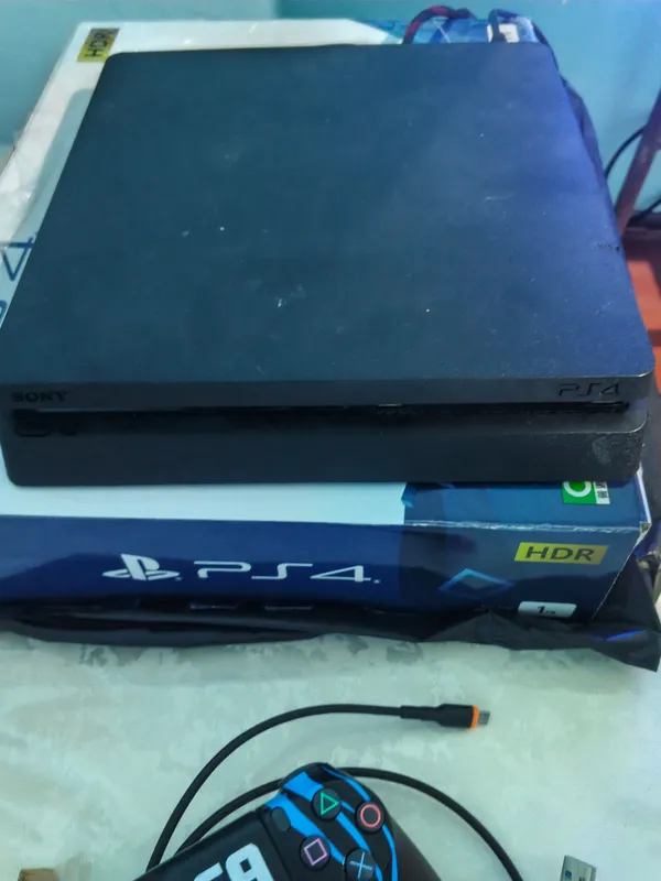 playstation 4 slim 4