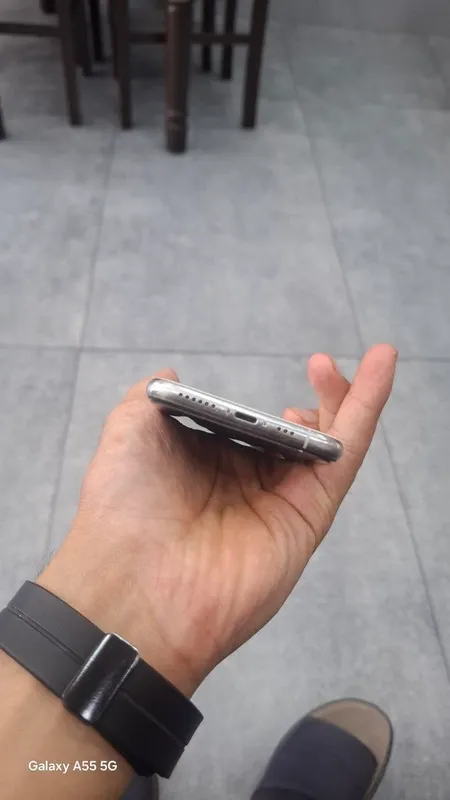 Iphone 11 pro 6