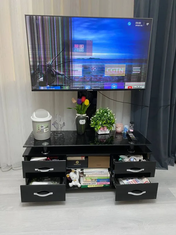 Pastafka televizor 43tali smart 1 Pastafka televizor 43tali smart 1