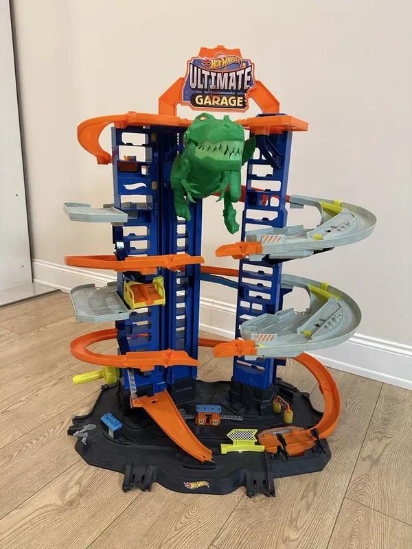 Hot Wheels Ultimate Garage с динозавром — оригинал, отличное состояние 1
