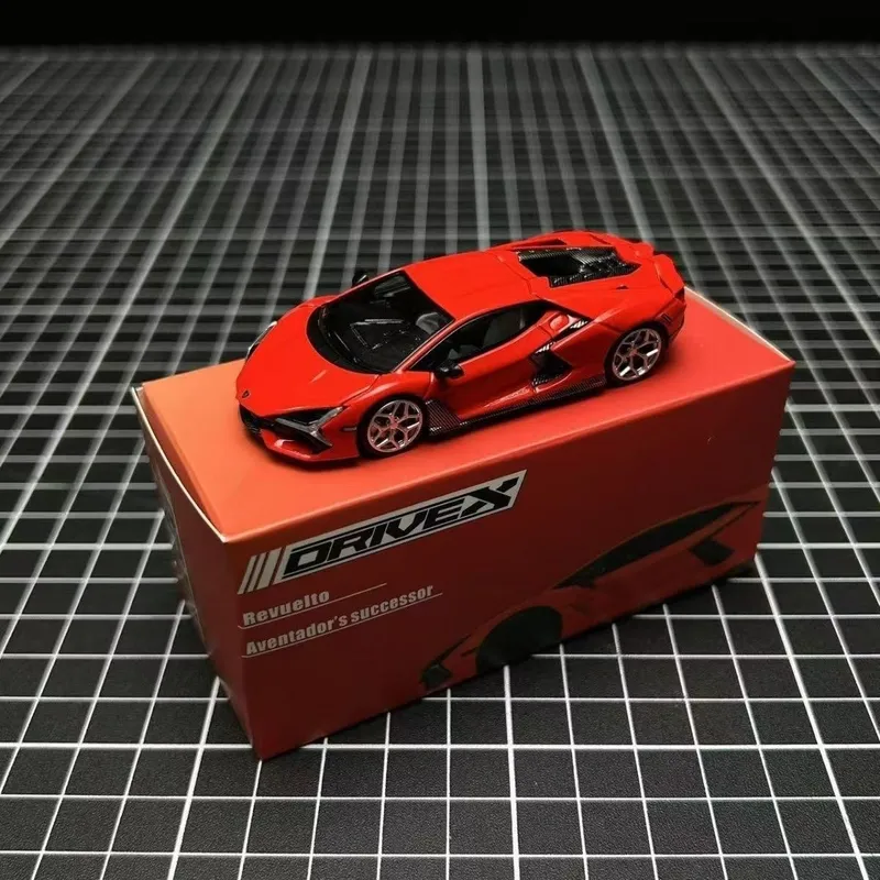 Lamborghini Revuelto машинки 1:64 / Коллекционное 6