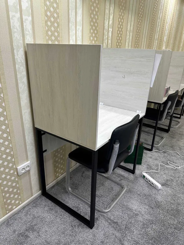 Stol call center uchun/ call sentr Stol cabinetli Parta stol loft stol — фото 1 Stol call center uchun/ call sentr Stol cabinetli Parta stol loft stol — фото 1