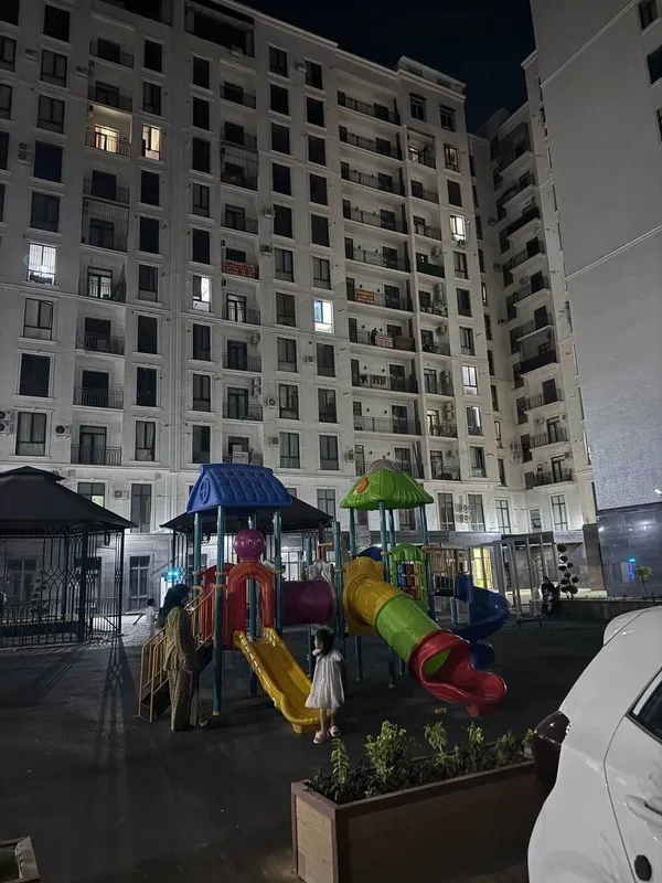 Продаётся 4-комнатная квартира в ЖК Charx Novza (новостройка) — фото 1