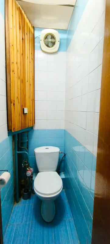 продается Срочно 2комн метро шахристон 8