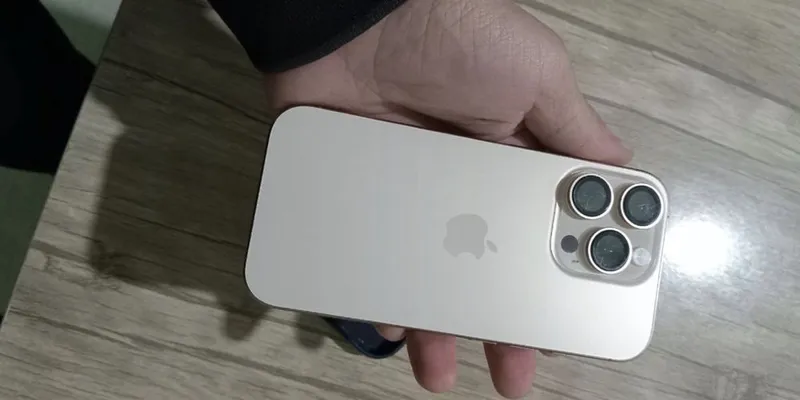Iphone 16pro LLA 128GB 4