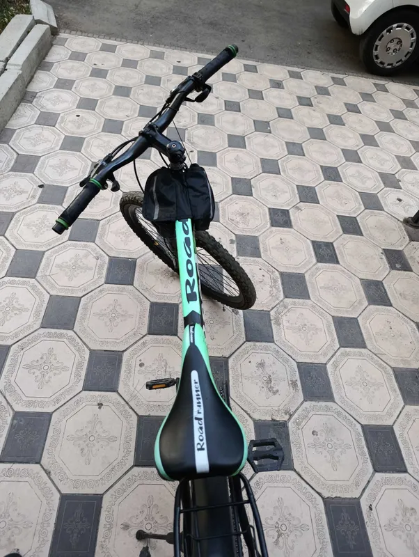 Velosiped srochna sotiladi 8