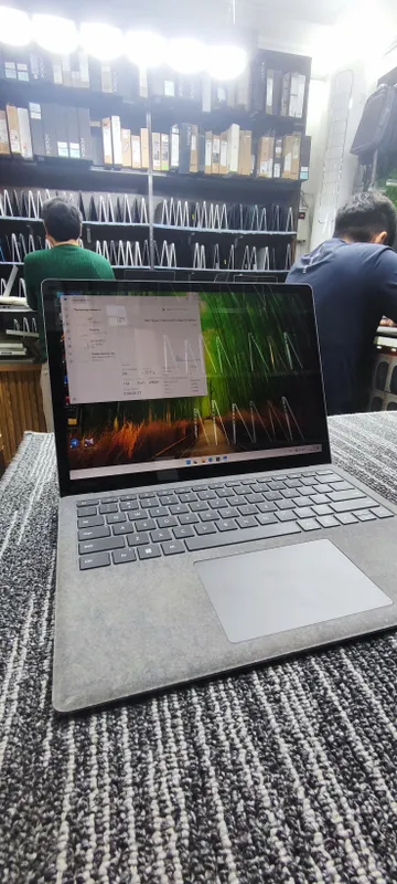 Microsoft Surface Ryzen 5 3