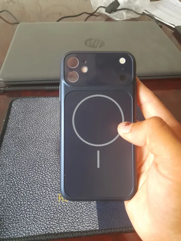 Iphone 11 idealno sastanyada — фото 5