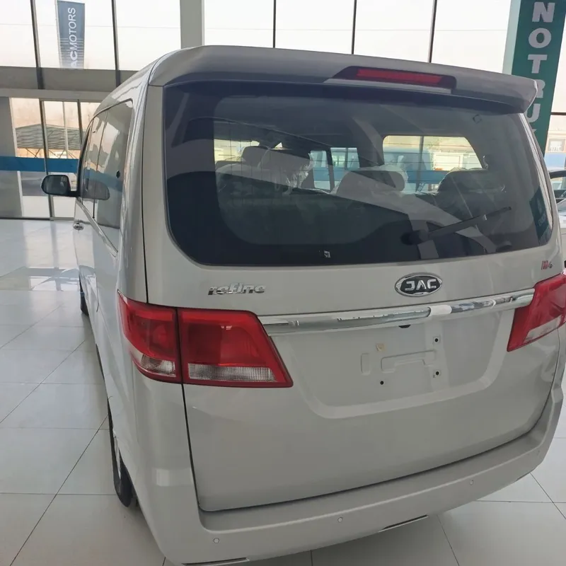 JAC M4 2025 Объем двигателя 2.0 л Мощность двигателя 144 л.с Максималь — фото 2