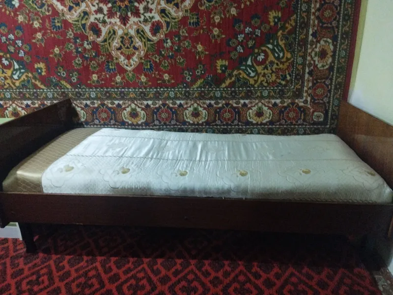 divan sotiladi