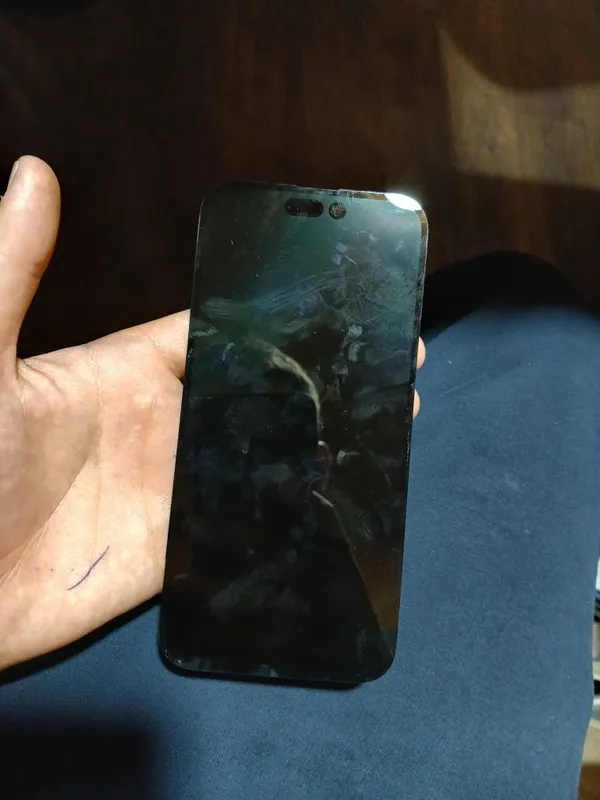 Iphone 14 pro max ekrani bor yechma 3