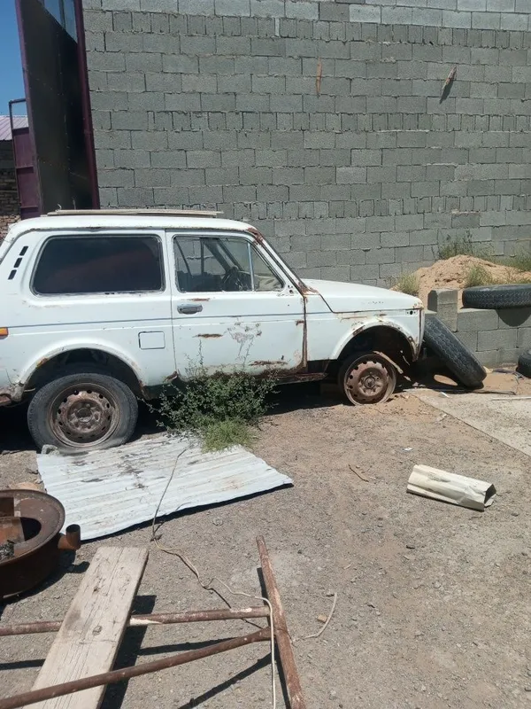 Автомобили на запчати