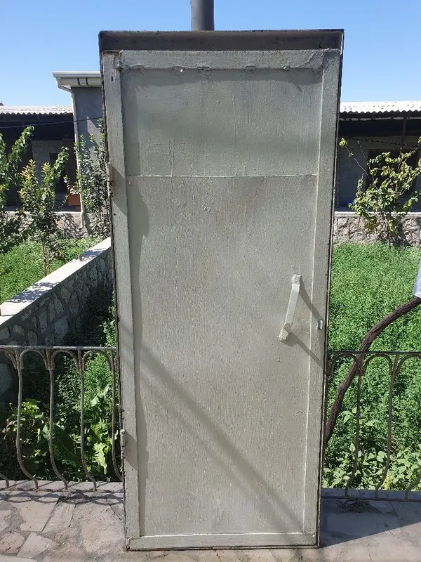 eshik temirdan sotiladi 1 eshik temirdan sotiladi 1