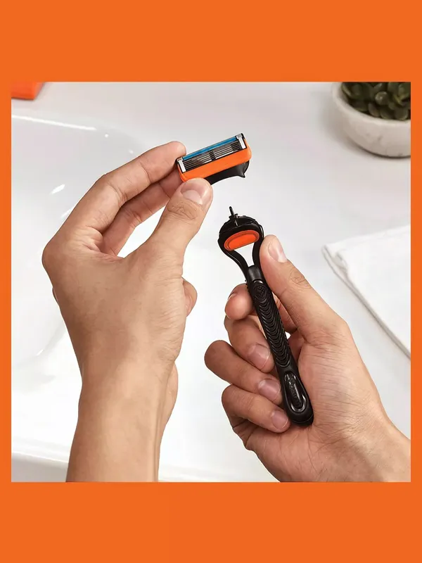 (12 штук) Оригинальные лезвия Gillette Fusion 5 — фото 5