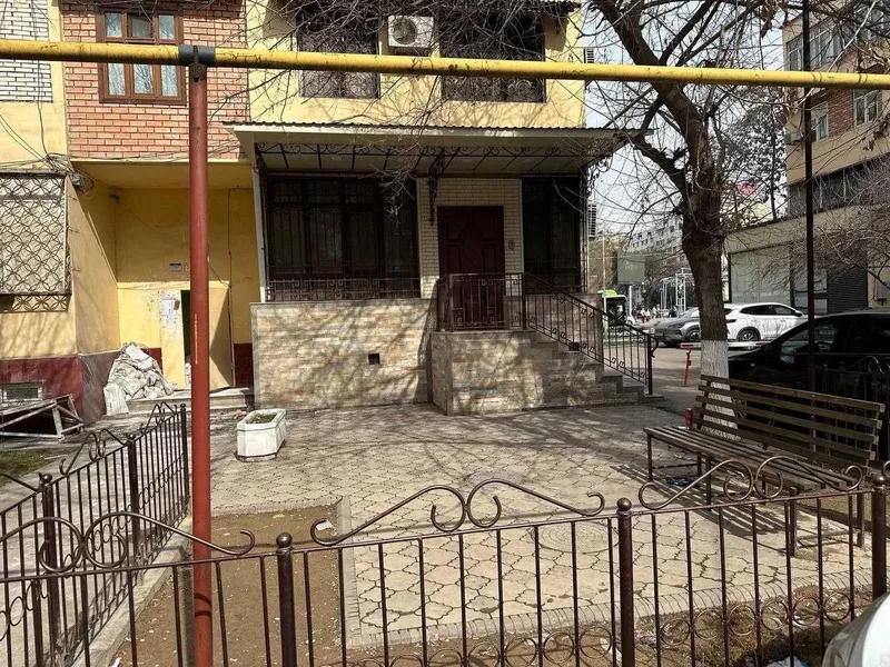 Аренда Ц4 /56м2/1 линия/окна во двор 1