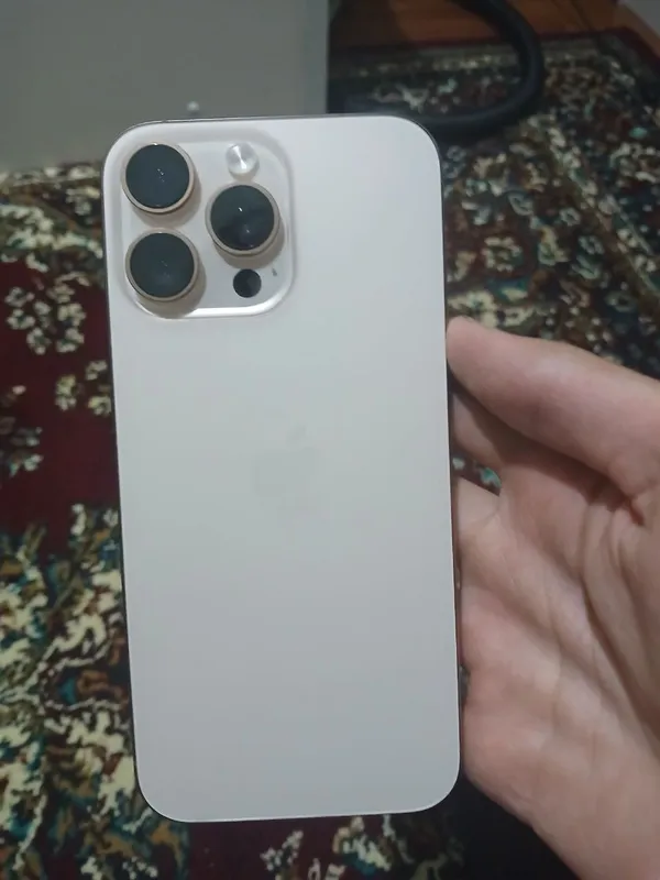 iPhone 16 Pro Max, 96% ёмкость аккумулятора 1 iPhone 16 Pro Max, 96% ёмкость аккумулятора 1