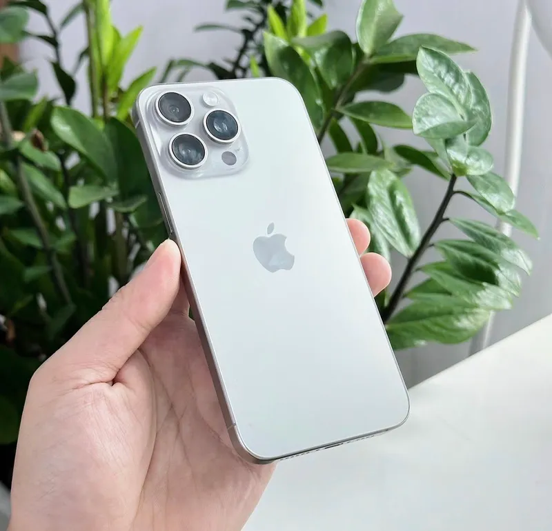 iPhone 15 ProMax 256Gb Titan Akk: 90% Kelwamiz