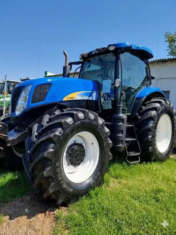 Yaxshi holatda New Holland T7060 traktor sotiladi. — фото 1