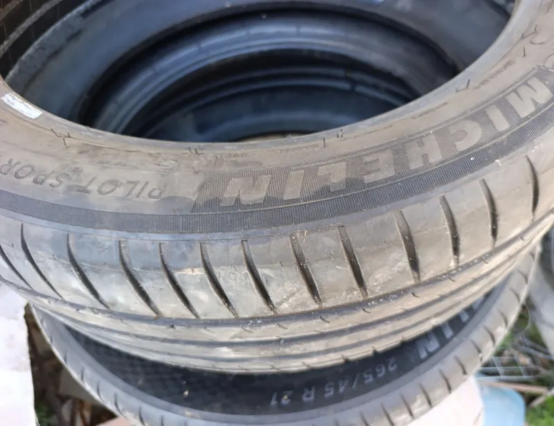 Li 9 baloni Michelin peregon balonlar bor 2 Li 9 baloni Michelin peregon balonlar bor 2