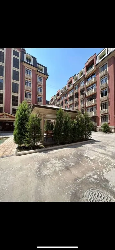 Продаётся 46м2 (цокольный) нежилое ,махтумкули