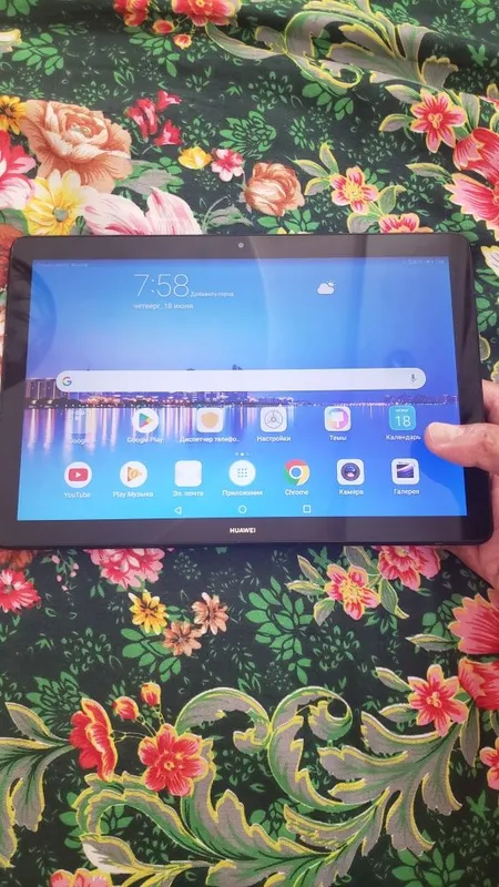 Планшет Huawei MediaPad T5 10.1" (32 GB) / В отличном состоянии — фото 1