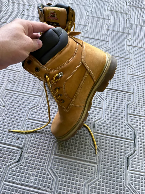 CHEGIRMALI SOTUV! USA dan waterproof etiklar, 43–43.5 1