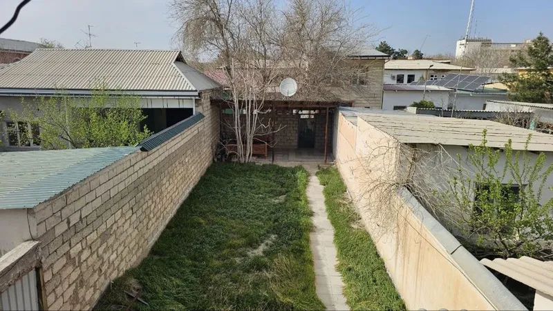 Navoiy shahar markazida 2 xonali tayyor jihozlari bilan uy sotiladi — фото 7 Navoiy shahar markazida 2 xonali tayyor jihozlari bilan uy sotiladi — фото 7