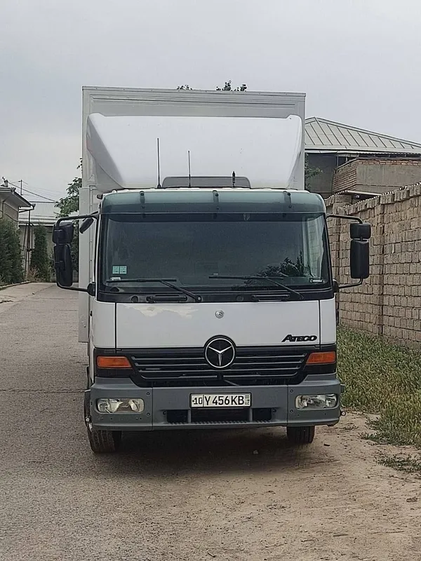 Mercedes Benz Atego