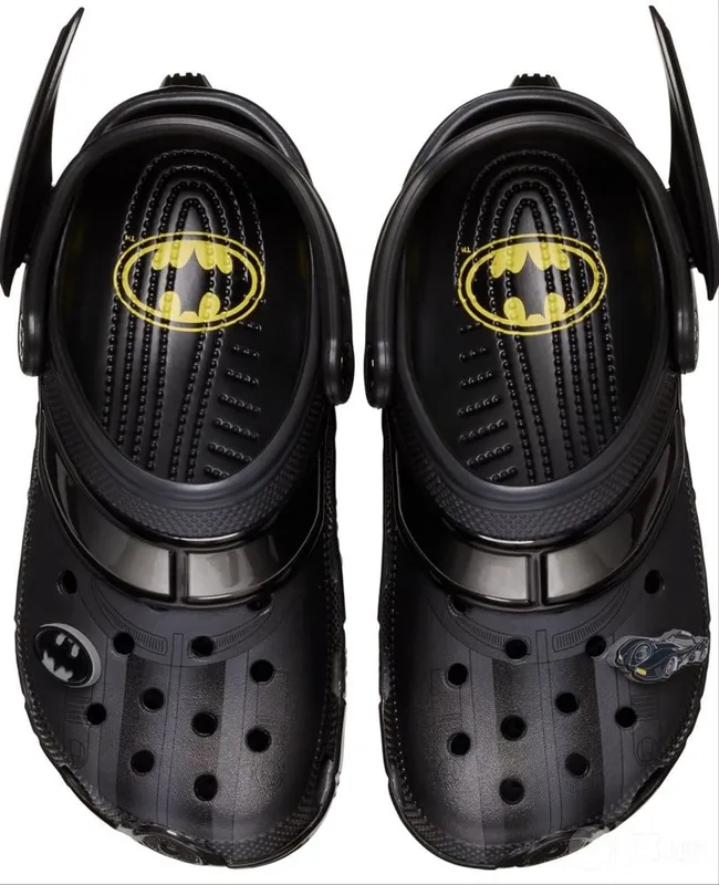Оригинальные crocs batman бэтмен 3 Оригинальные crocs batman бэтмен 3
