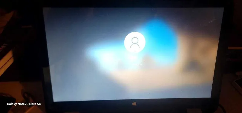 HP 15-u010dx Touchscreen Laptop (HP ProtectSmart) — фото 3
