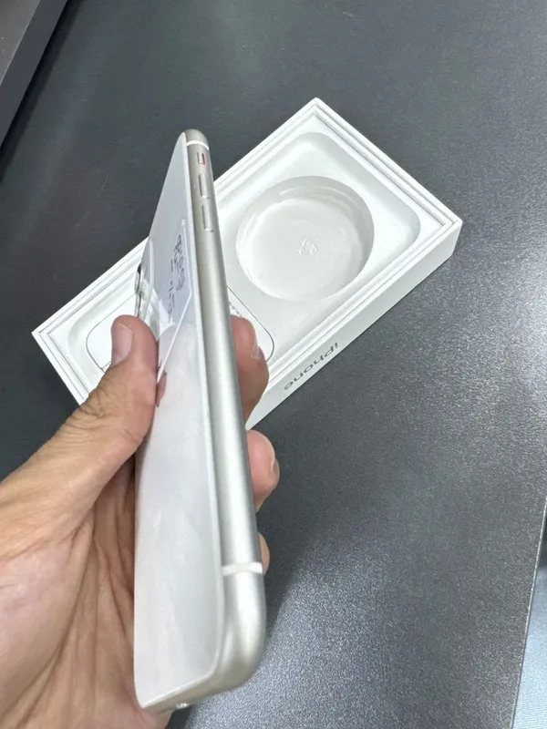 iPhone 11 128gb white — фото 4