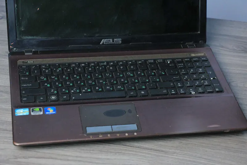 Remont yoki zapchast uchun Asus I3 2 avlod noutbook sotiladi — фото 1