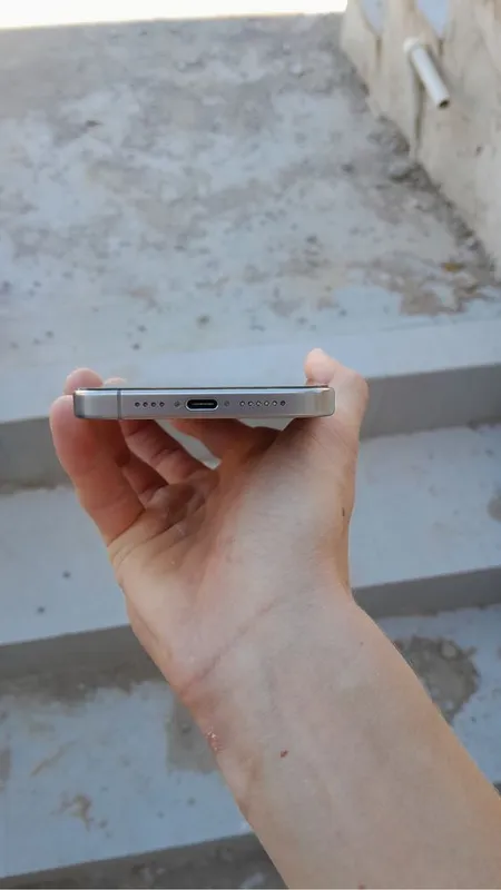 iPhone 15 Pro Max 4 iPhone 15 Pro Max 4