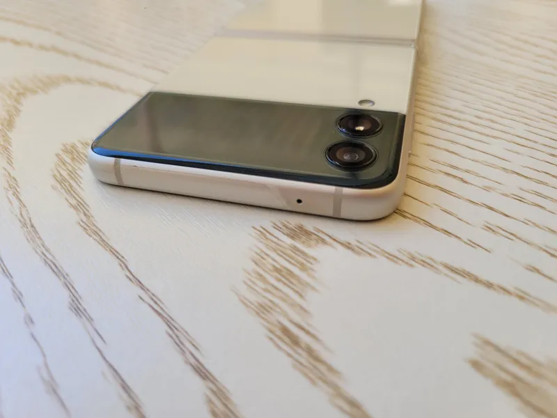 Samsung Galaxy Z Flip 3 (5G). OzU 8/256 GB. IDEAL — фото 2