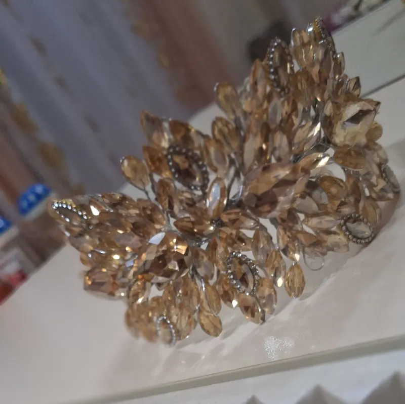 DIADEMA 3