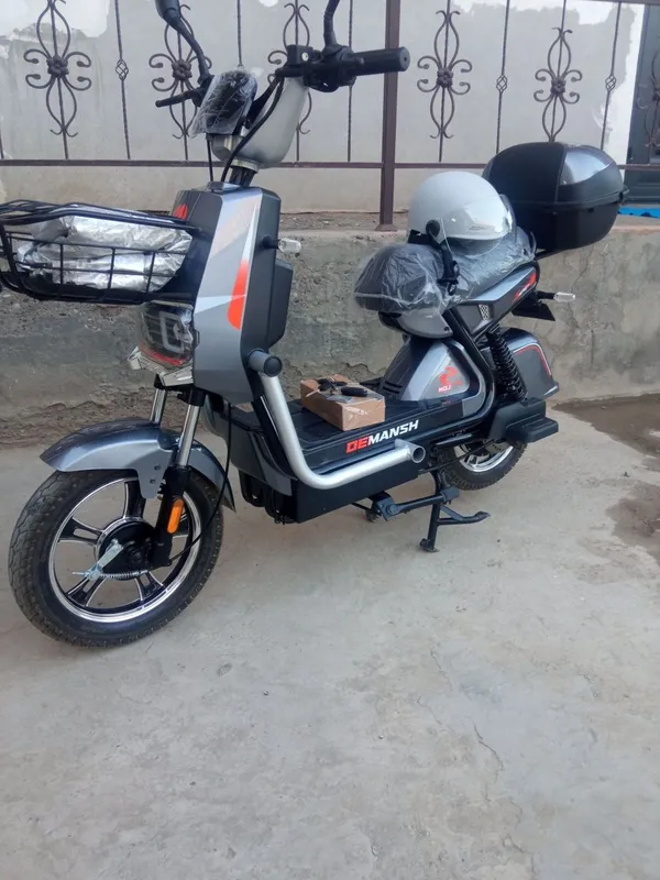 Skuter sotiladi holati ideal 1 Skuter sotiladi holati ideal 1