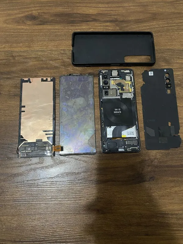 Sony Xperia 1 III 12/256 GB | Zapchast yoki ta’mirlash uchun Flagman 1 Sony Xperia 1 III 12/256 GB | Zapchast yoki ta’mirlash uchun Flagman 1