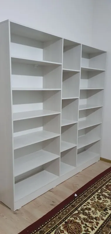Kitoblar va buyumlar uchun maxsus javon — фото 7