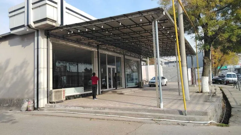 Birinchi liniyadan noturar 6 sotixli joy sotiladi