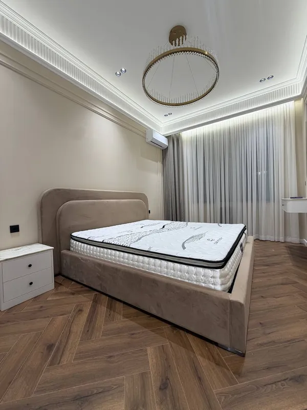 4-комнатная квартира, 180 м², Юнусабад 5
