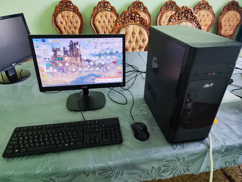 Kompyuter core i7 komplekt. 8 gb ozu 500 gb hdd