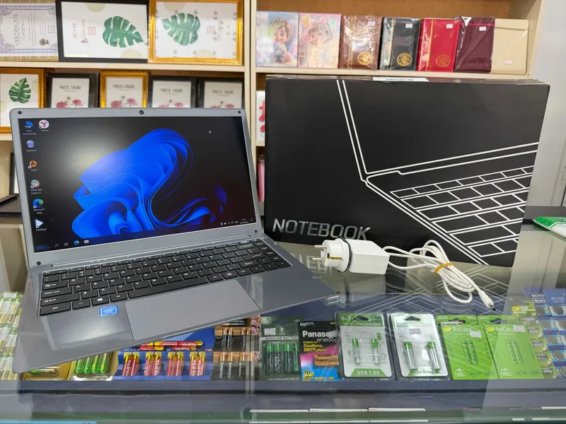 Notebook sotiladi