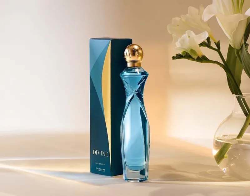 Парфюмерная вода Divine,50 ml Oriflame — фото 1