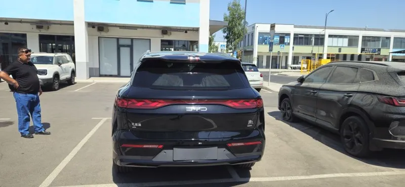 Byd tang L 670km 2 pozitsa 2026 Restayling — фото 2