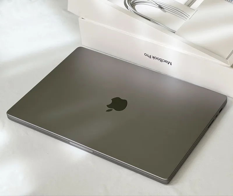 Macbook Pro 16 1m pro, 32 gb ram, 512 ssd — фото 1