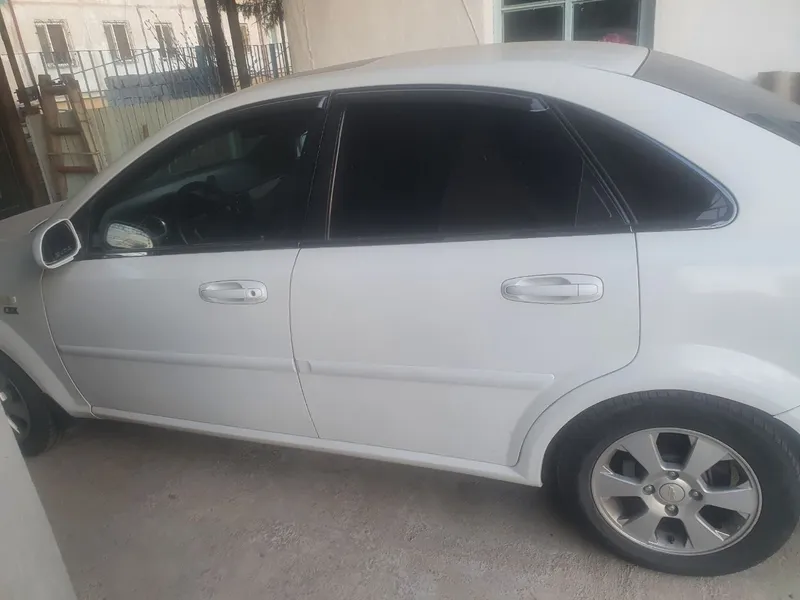 Lacetti 1.8 avtomat! Ustida kelishiladi — фото 2