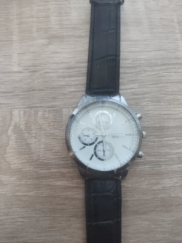 Tissot qoʻl soati erkaklar uchun