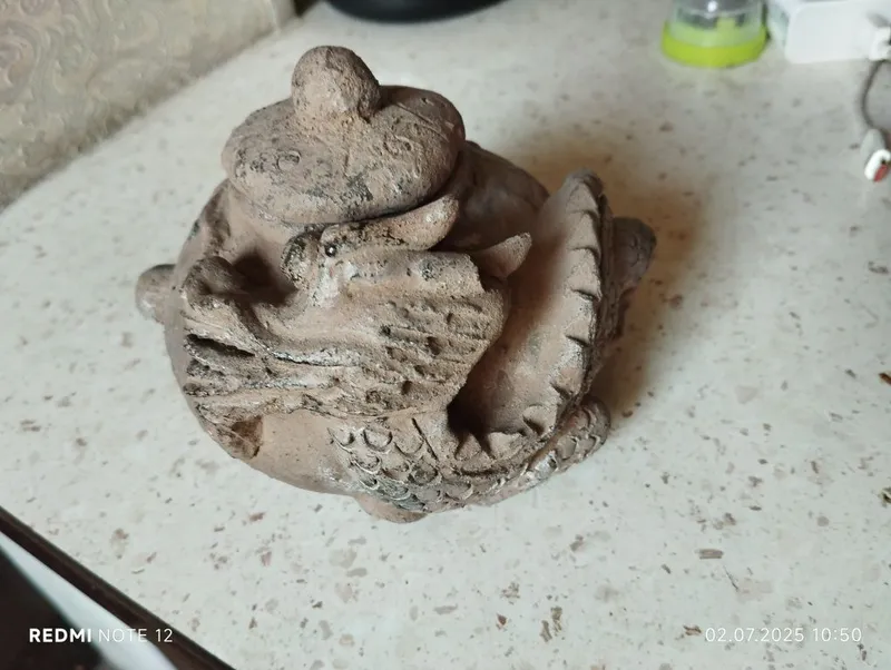 Горшок старинный